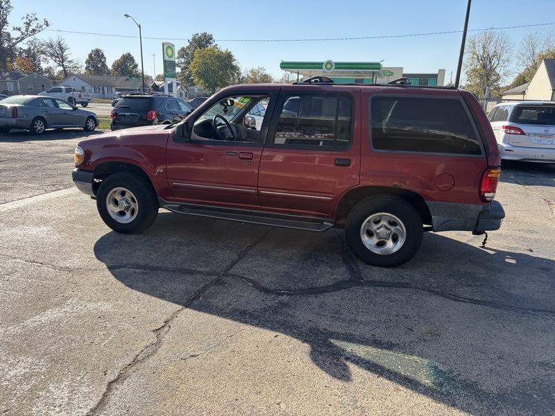 Ford Explorer XLT AWD 2001