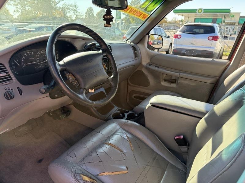 Ford Explorer XLT AWD 2001