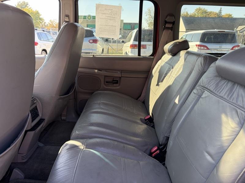Ford Explorer XLT AWD 2001