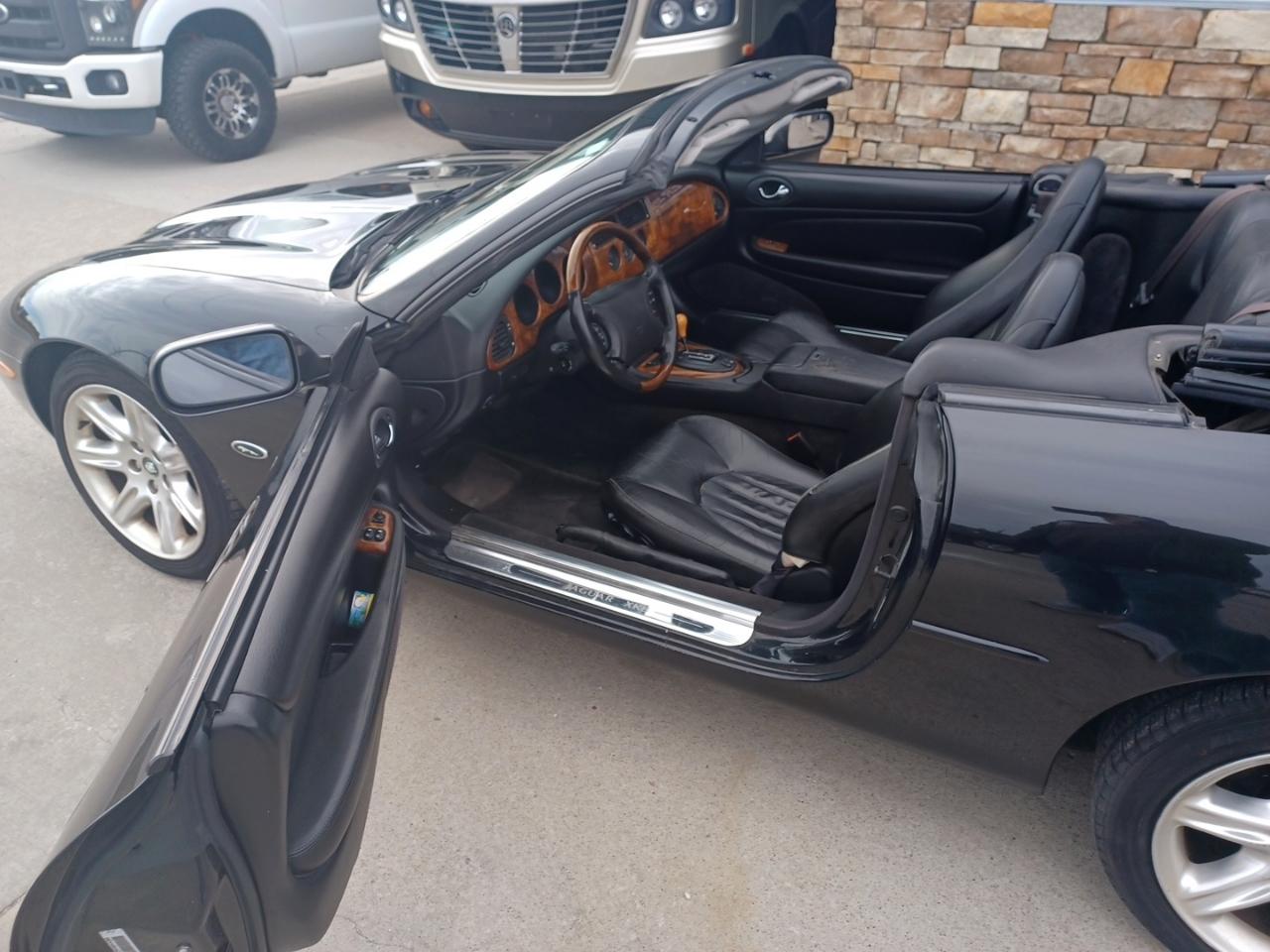 Jaguar XK8 Convertible 2000