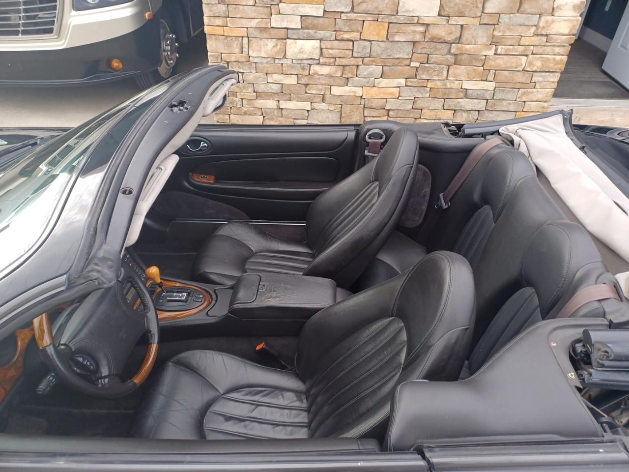 Jaguar XK8 Convertible 2000