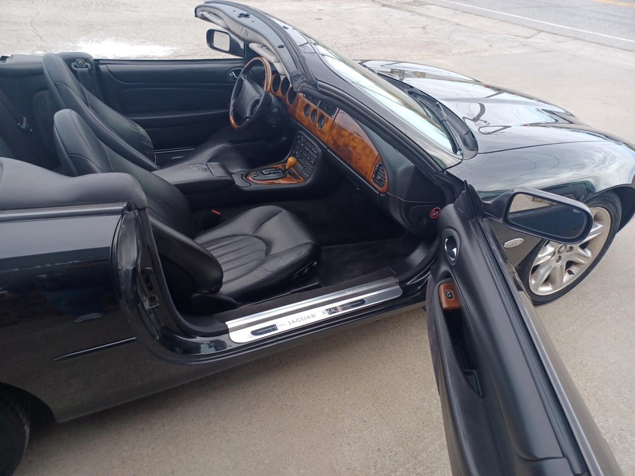 Jaguar XK8 Convertible 2000
