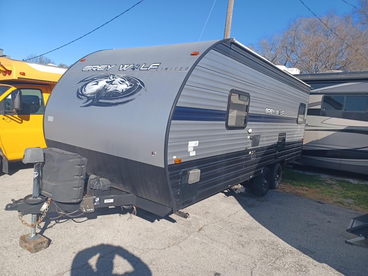 Forest River Grey Wolf Base 2019