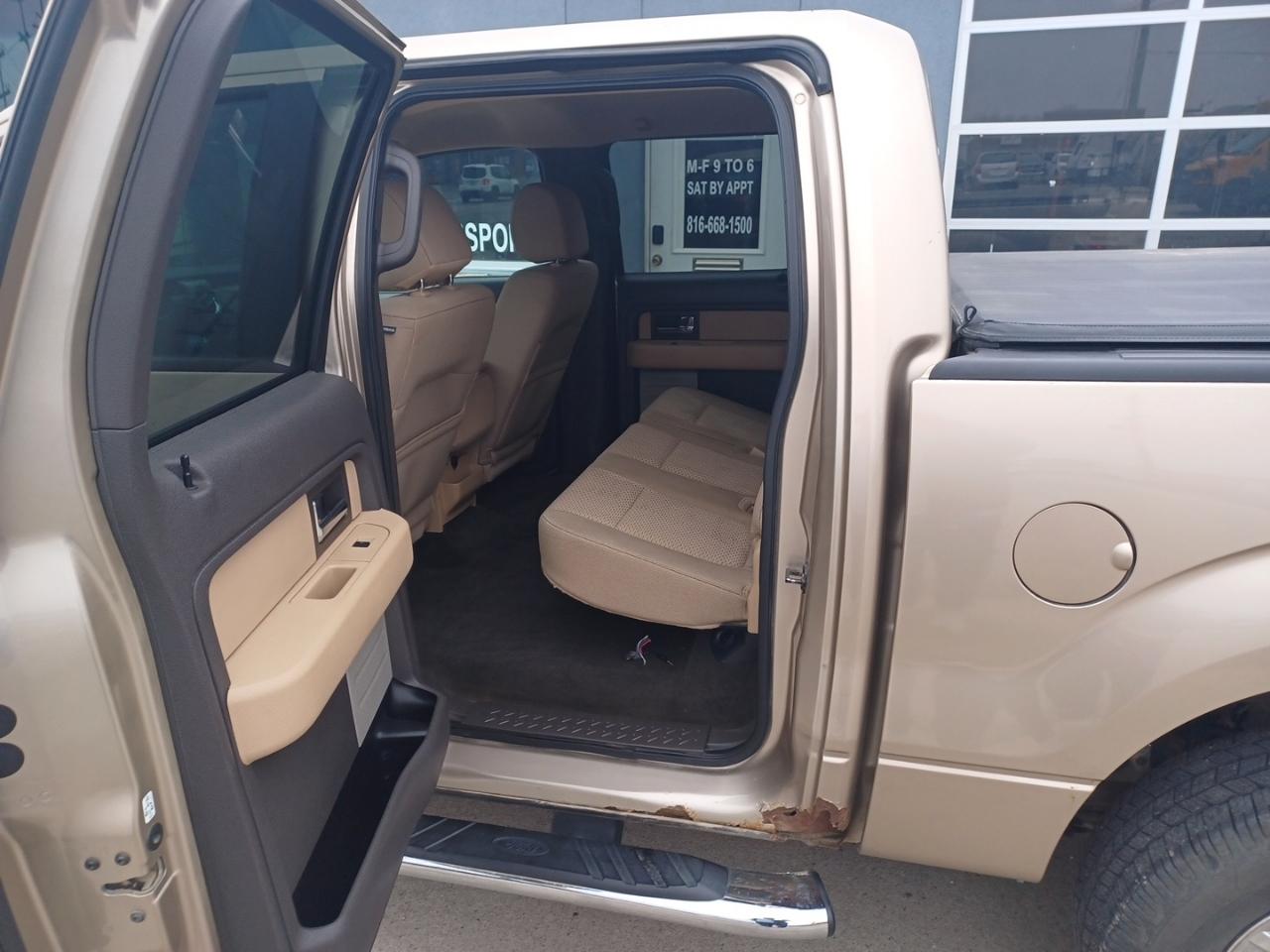 Ford F-150 2WD SuperCrew 139" XLT 2012