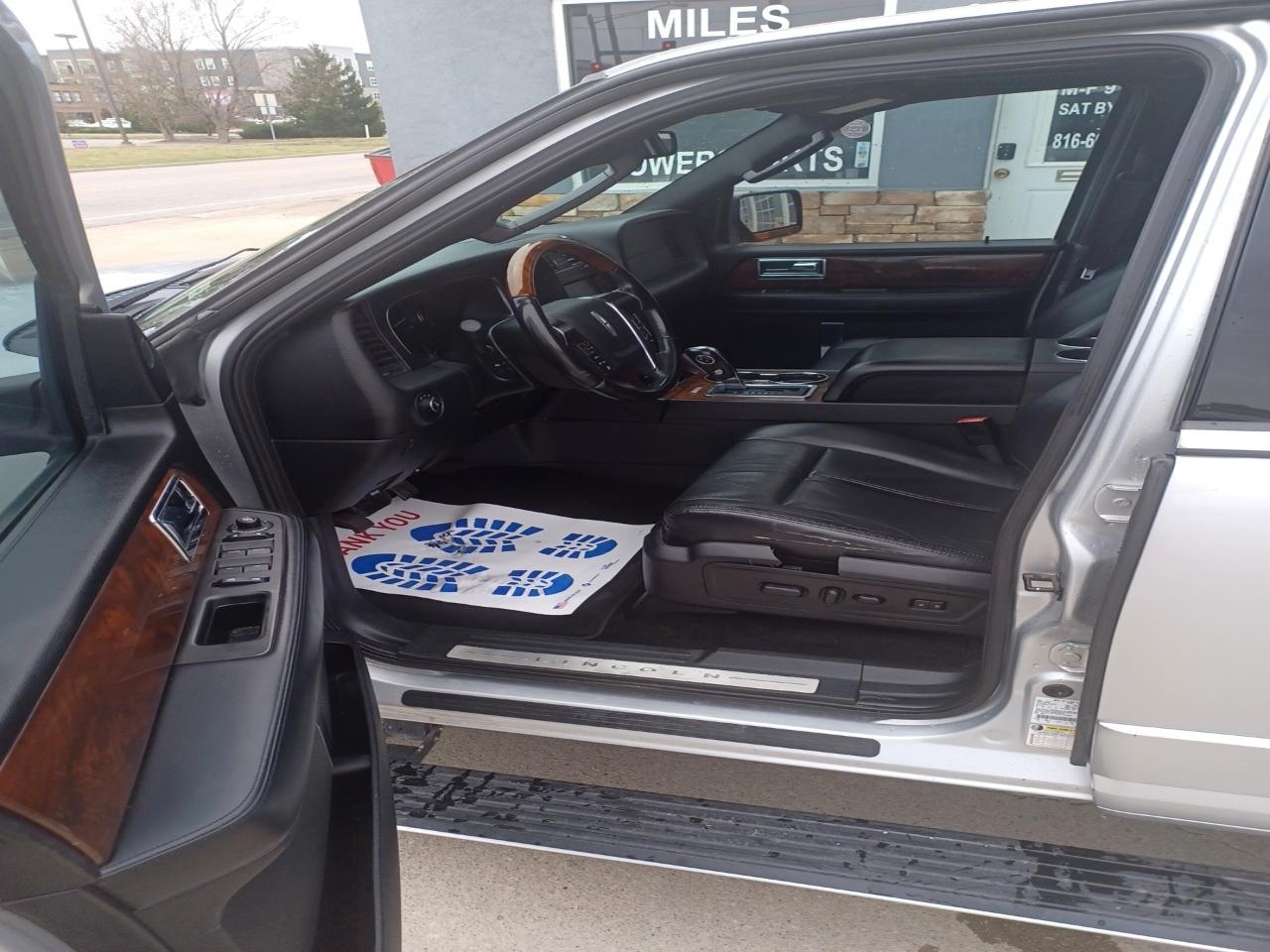 Lincoln Navigator 4WD 2015