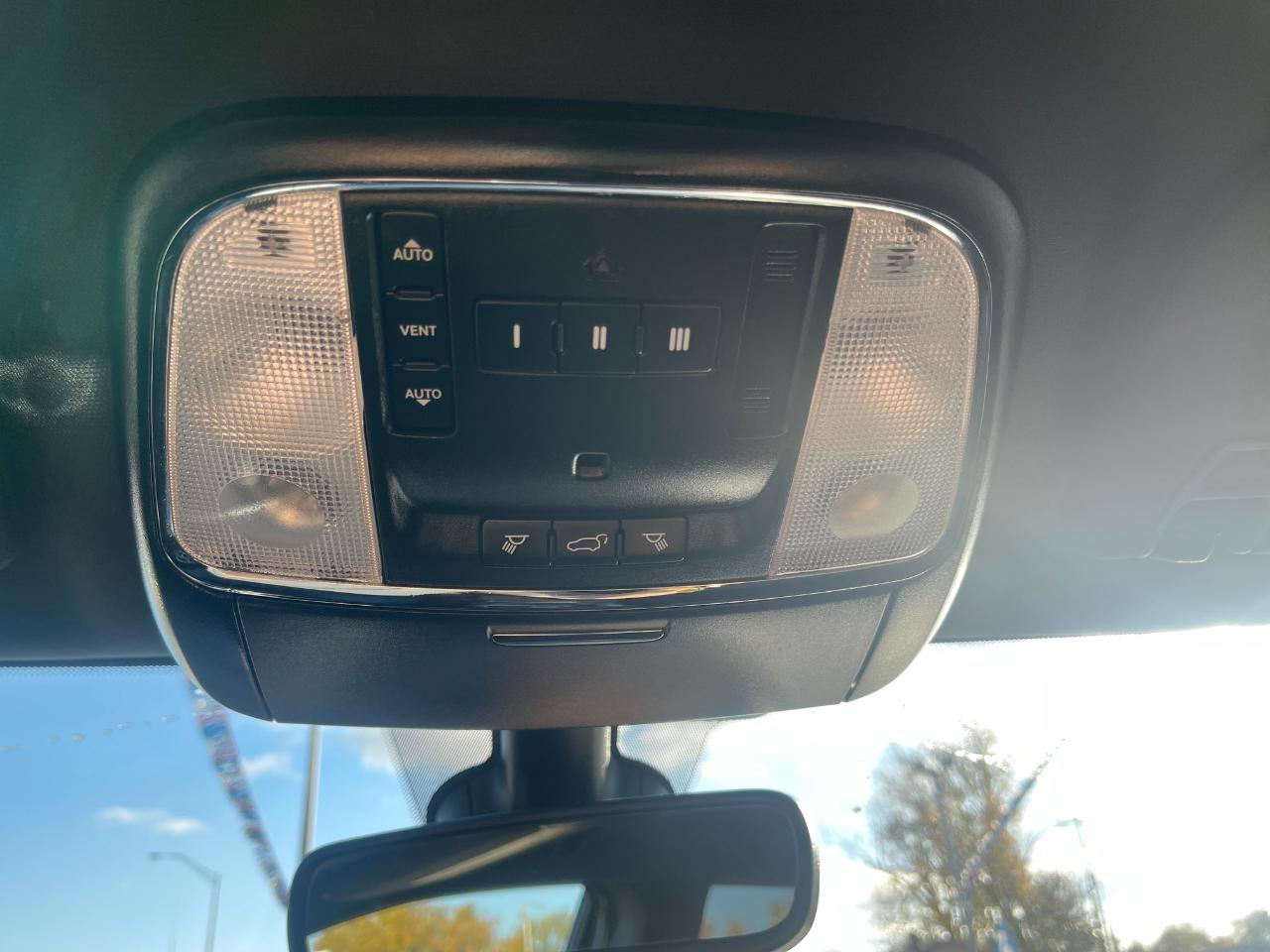 Jeep Grand Cherokee Laredo 4WD 2019