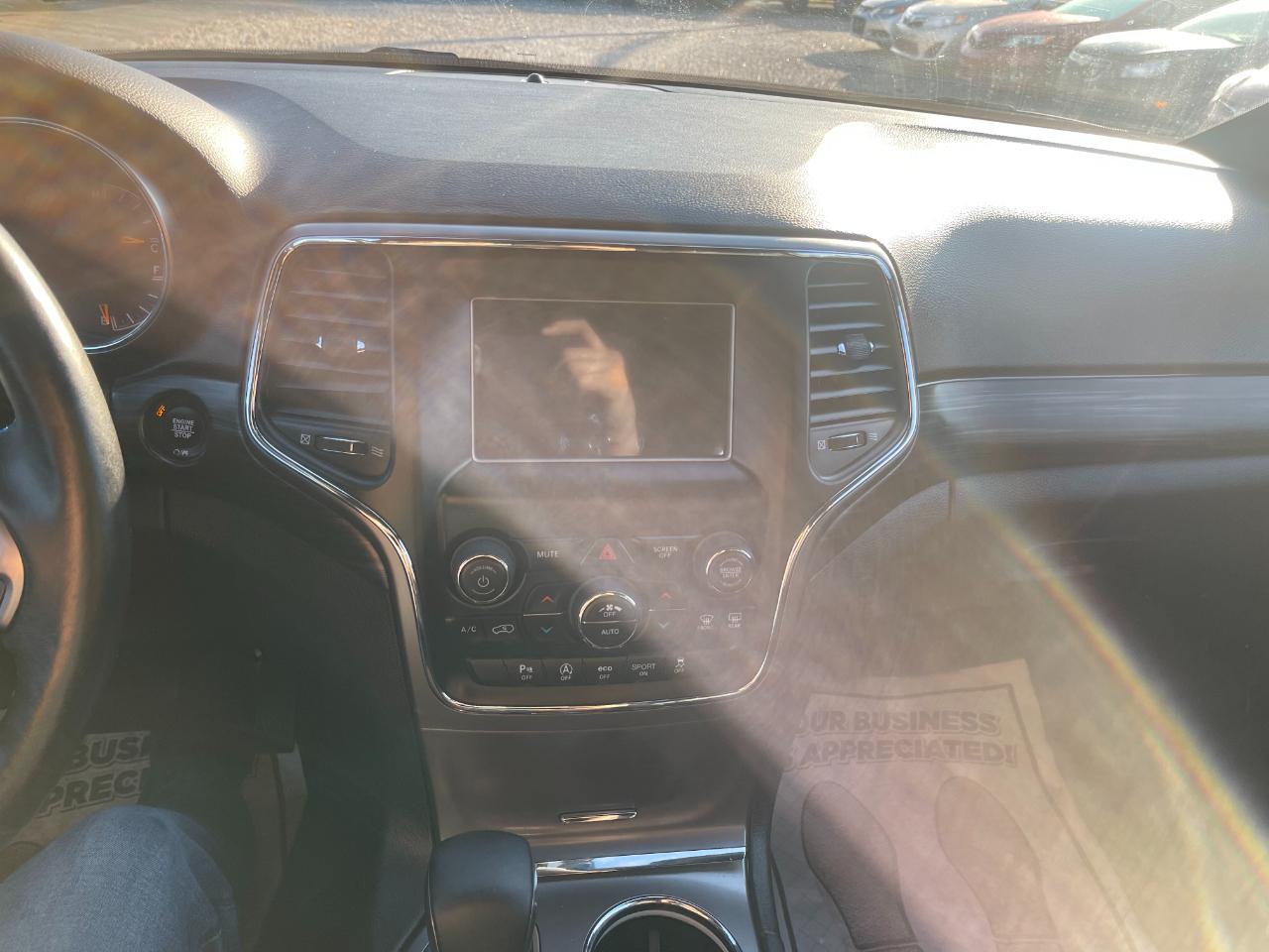 Jeep Grand Cherokee Laredo 4WD 2019