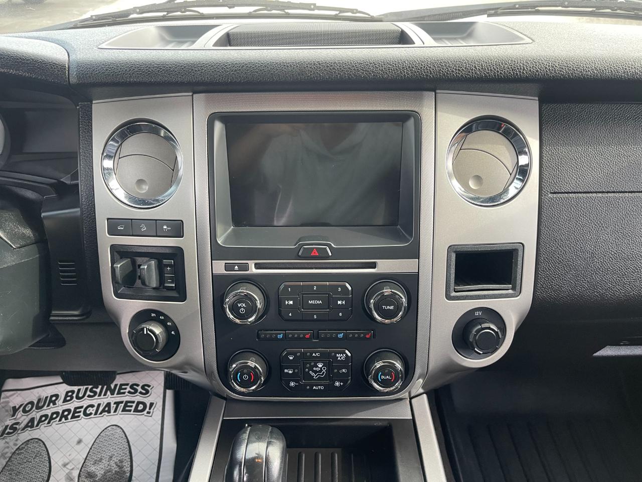 Ford Expedition EL XLT 4WD 2017