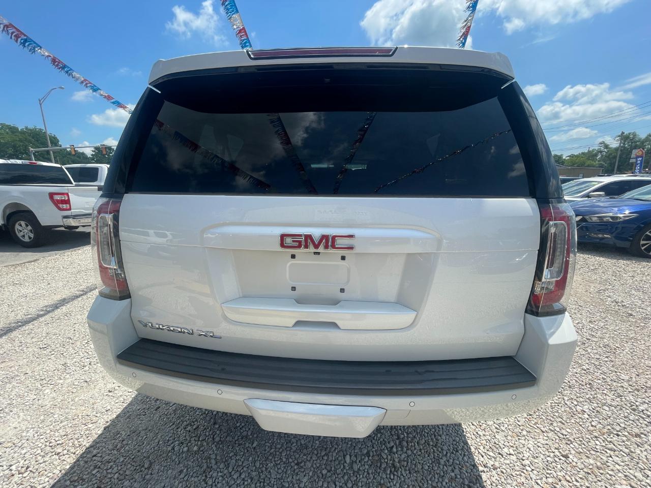 GMC Yukon XL SLT 4WD 2016