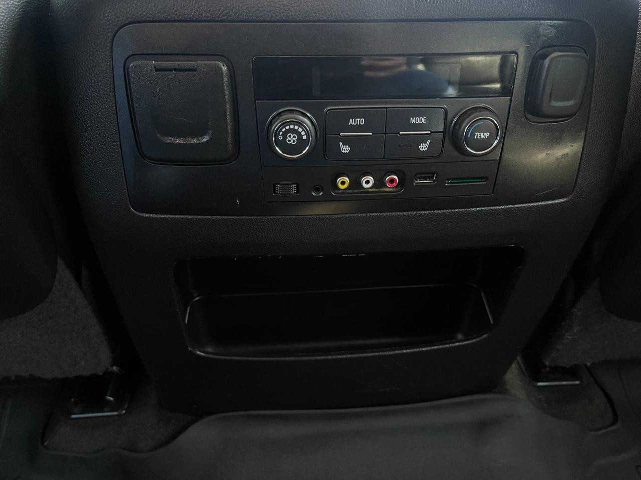 GMC Yukon XL SLT 4WD 2016