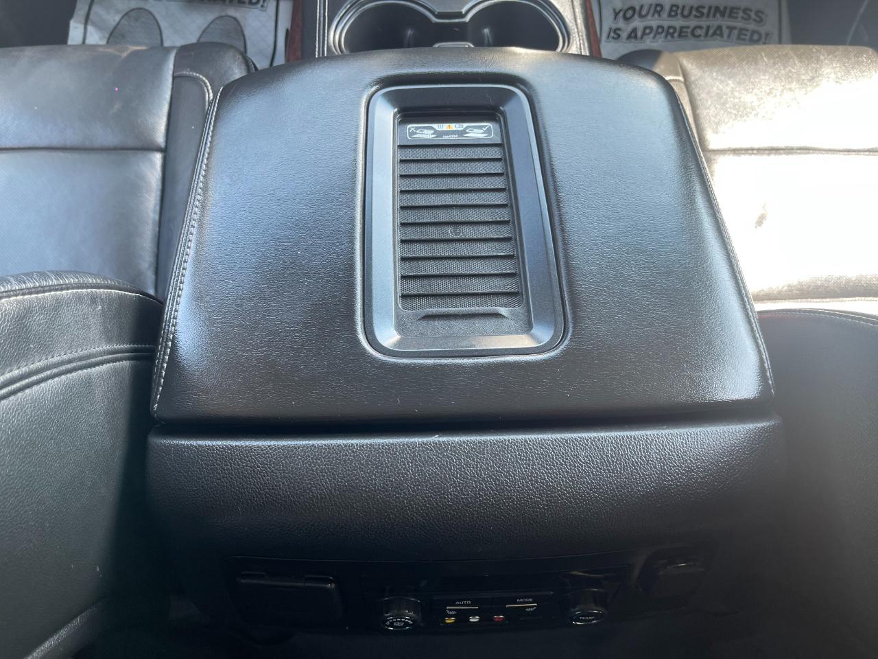 GMC Yukon XL SLT 4WD 2016