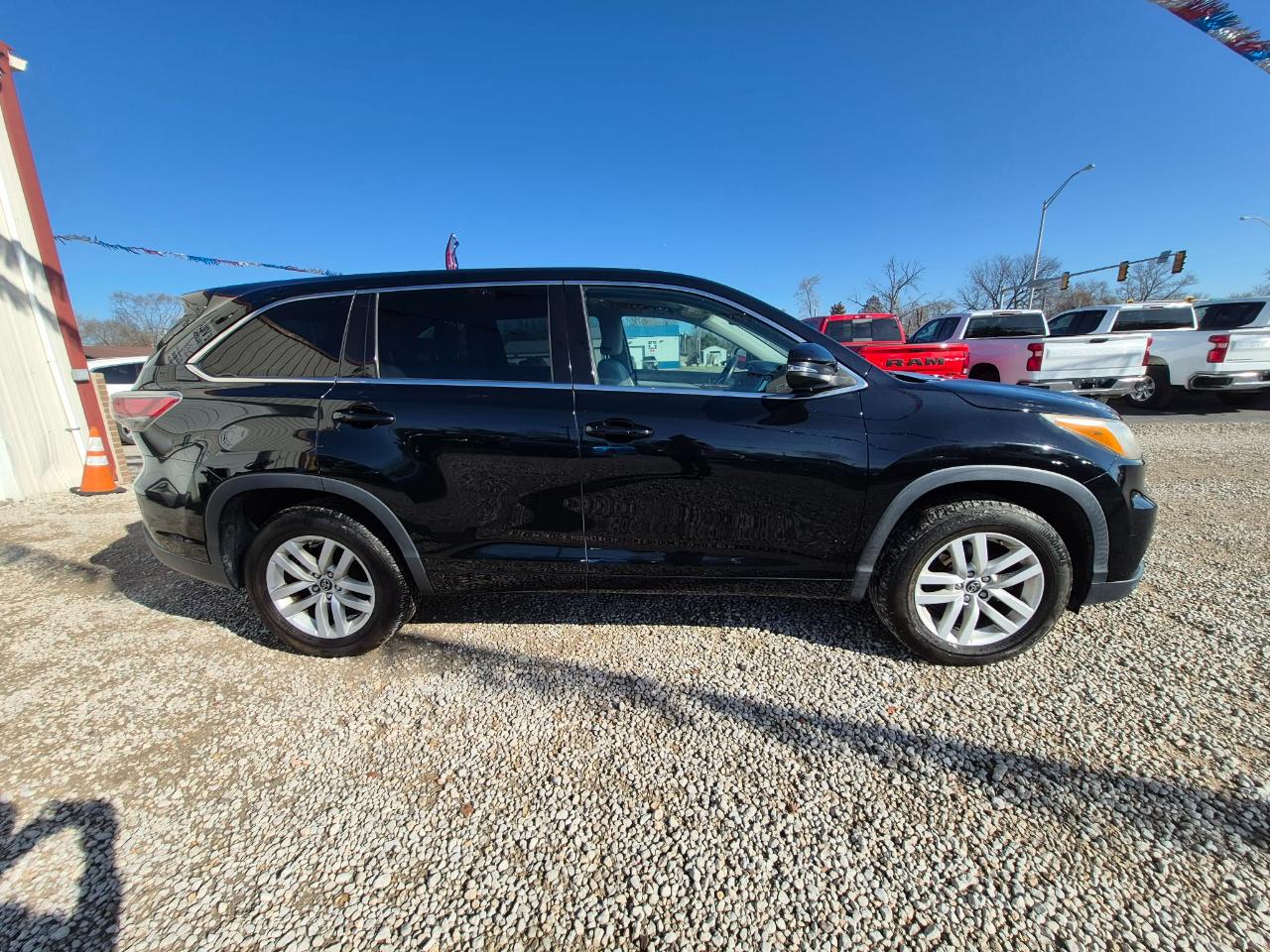 Toyota Highlander LE FWD I4 2016