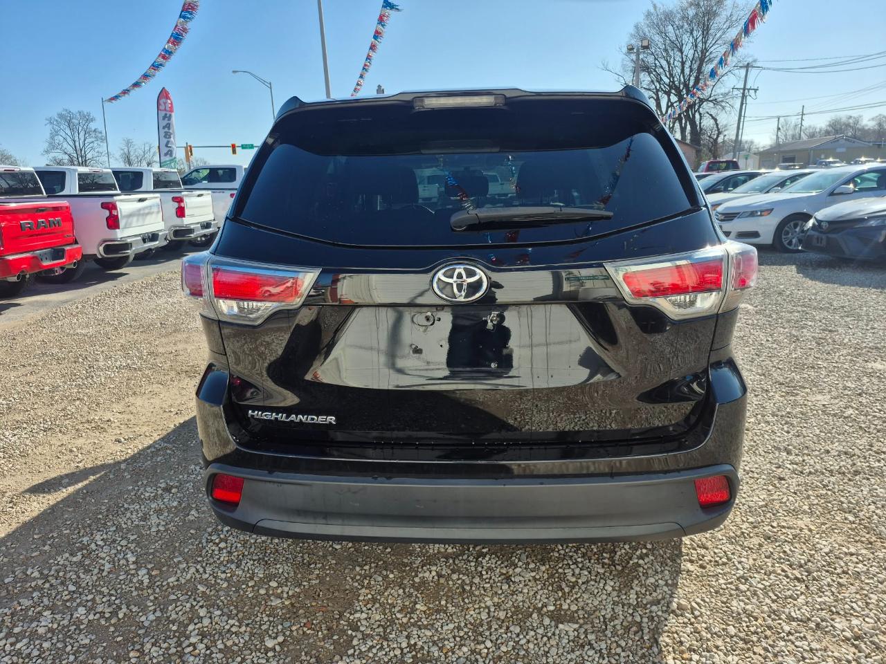 Toyota Highlander LE FWD I4 2016