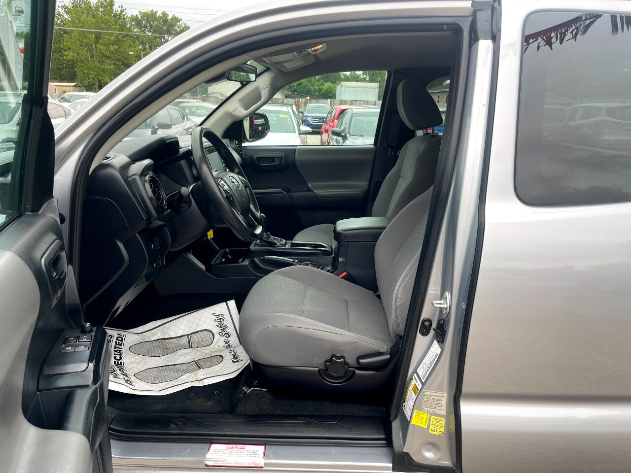 Toyota Tacoma SR5 Access Cab I4 6AT 2WD 2021