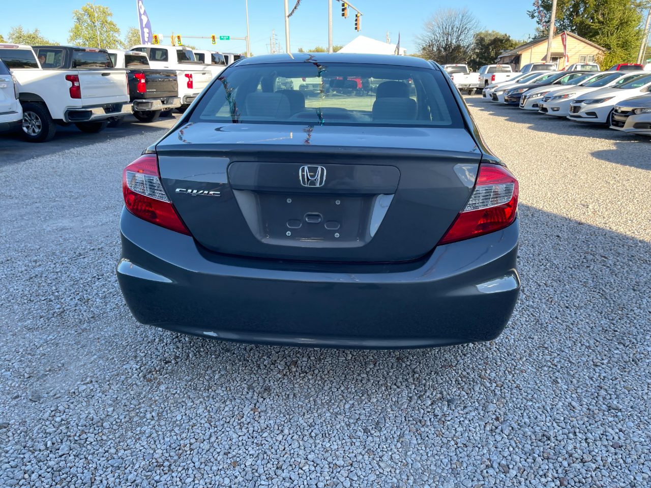 Honda Civic LX Sedan 5-Speed AT 2012 Honda Civic LX Sedan 5-Speed AT 2012