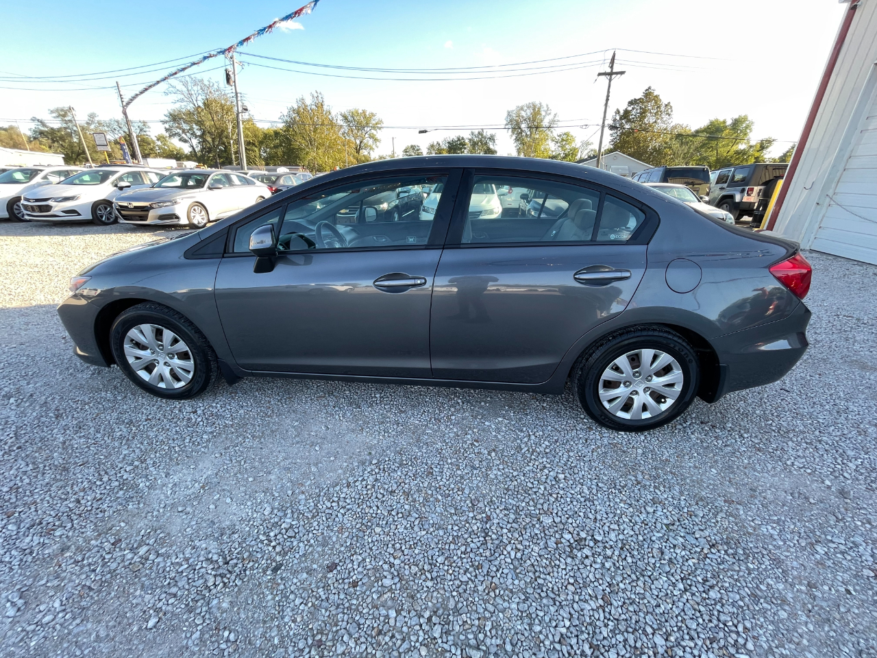 Honda Civic LX Sedan 5-Speed AT 2012 Honda Civic LX Sedan 5-Speed AT 2012