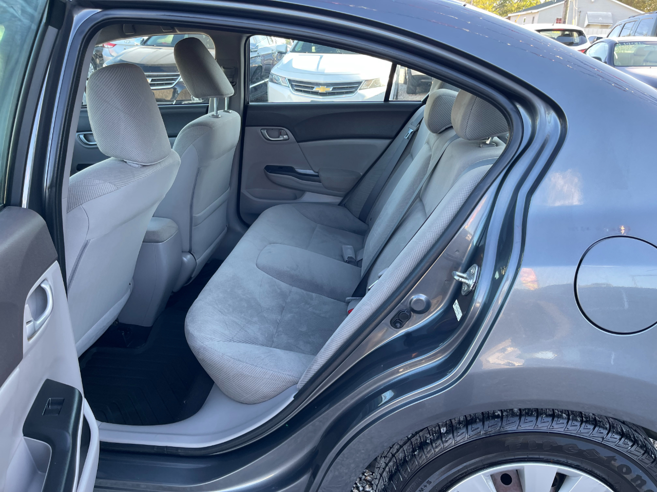 Honda Civic LX Sedan 5-Speed AT 2012 Honda Civic LX Sedan 5-Speed AT 2012