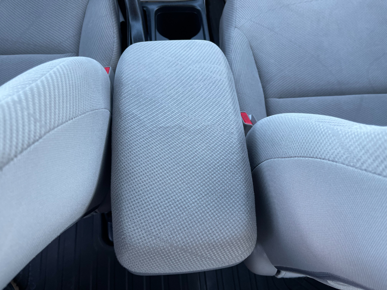 Honda Civic LX Sedan 5-Speed AT 2012 Honda Civic LX Sedan 5-Speed AT 2012