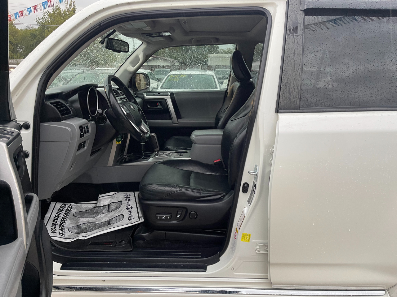 Toyota 4Runner SR5 4WD 2012 Toyota 4Runner SR5 4WD 2012