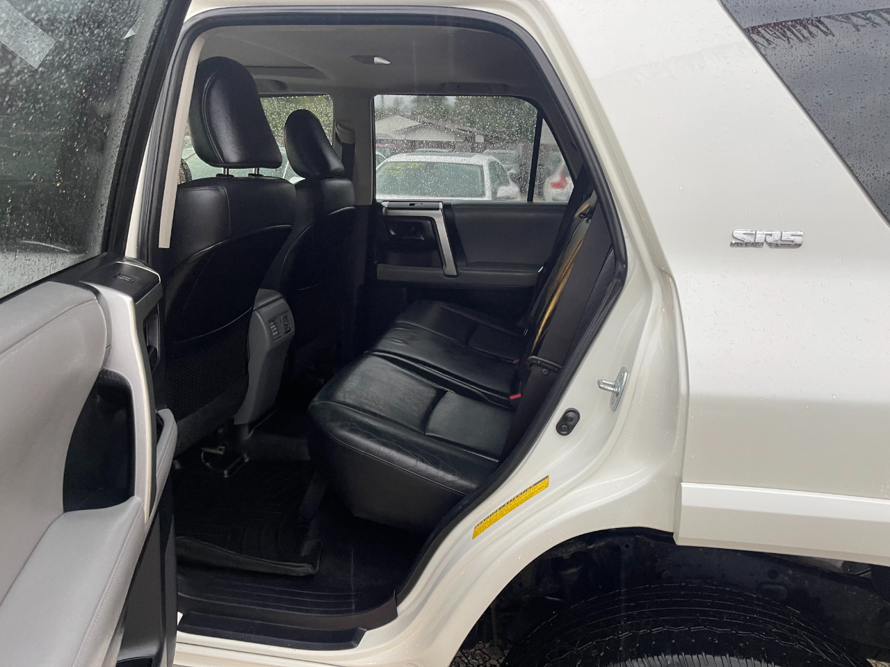 Toyota 4Runner SR5 4WD 2012 Toyota 4Runner SR5 4WD 2012