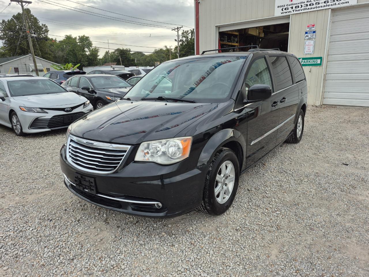 2013 Chrysler Town & Country Touring