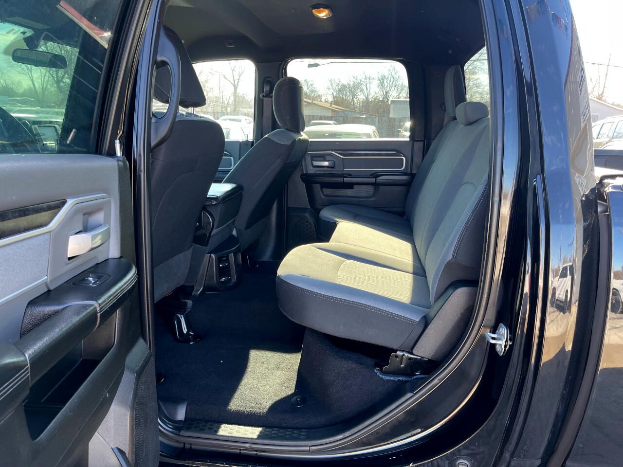 RAM 2500 Tradesman Crew Cab LWB 4WD 2021