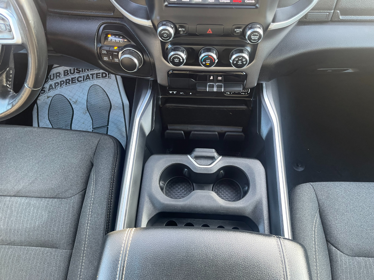 RAM 1500 Big Horn Quad Cab 4WD 2019