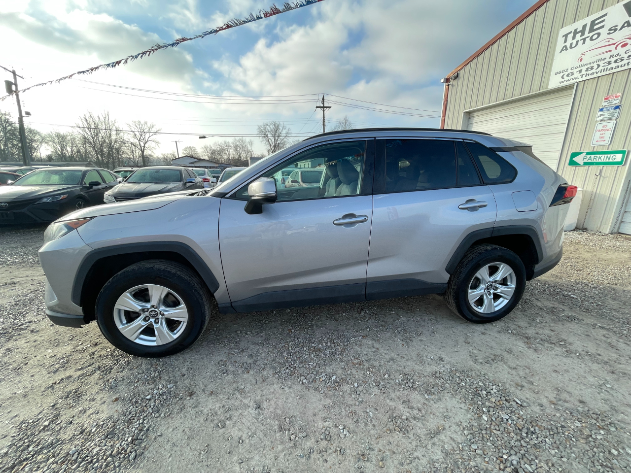 Toyota RAV4 XLE 2019