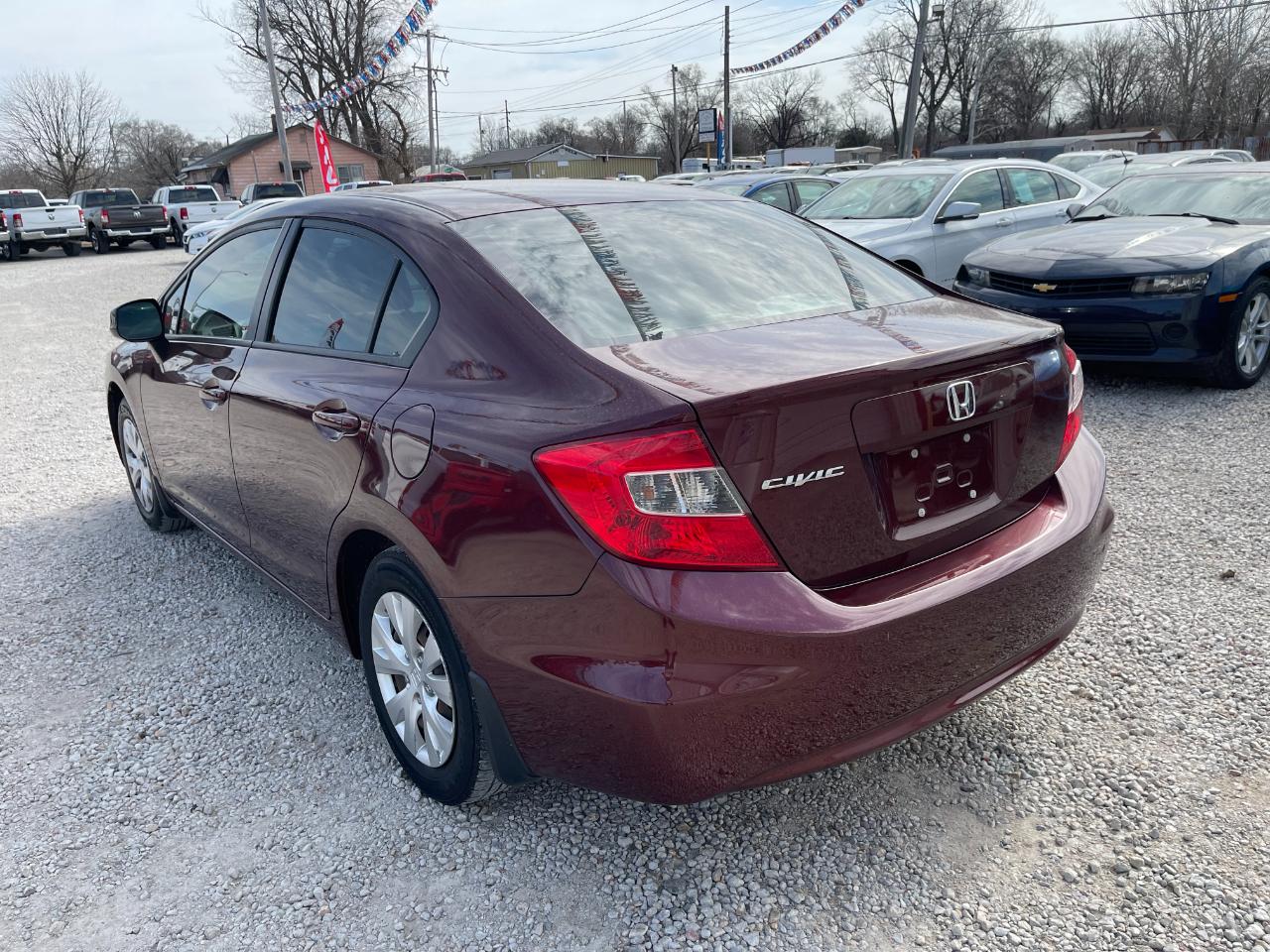 Honda Civic LX Sedan 5-Speed AT 2012