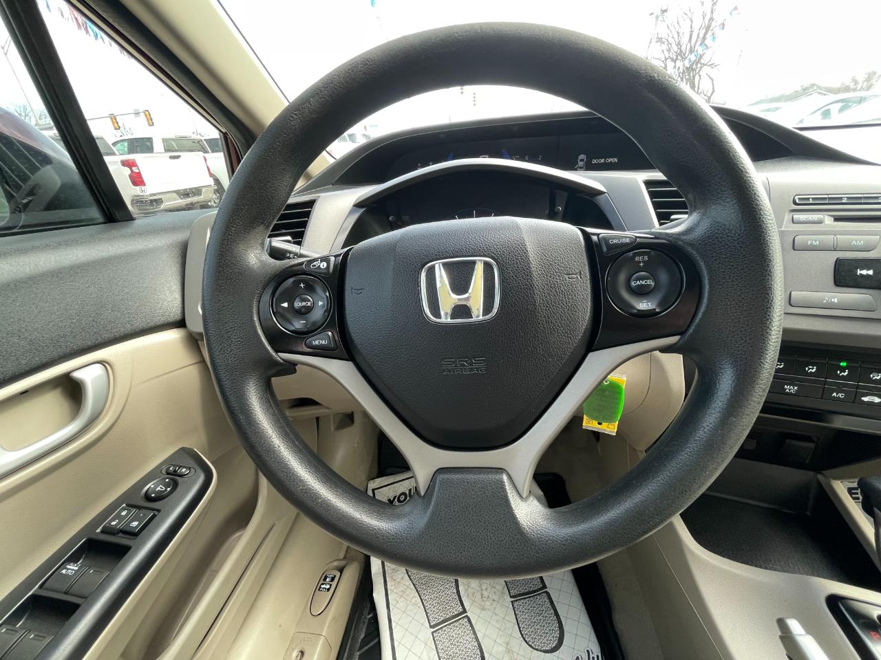Honda Civic LX Sedan 5-Speed AT 2012