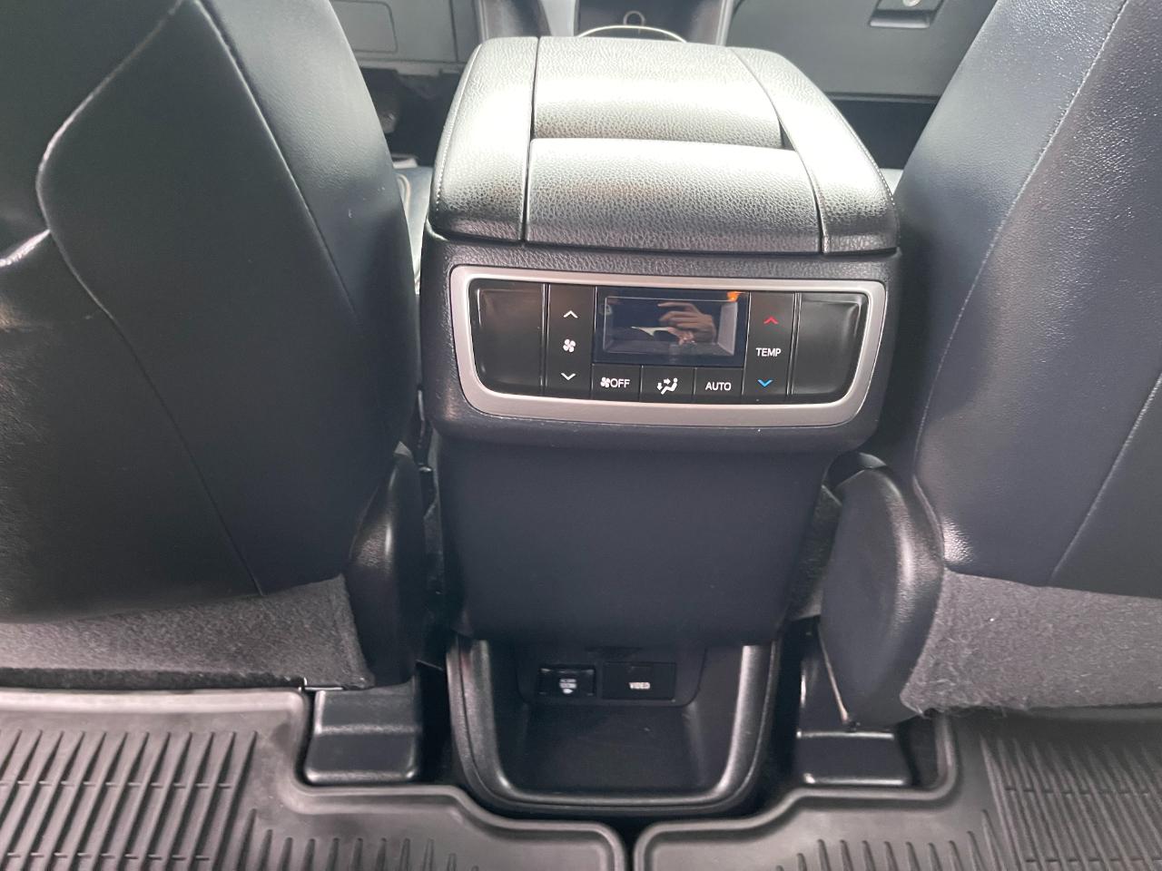 Toyota Highlander Limited AWD V6 2014