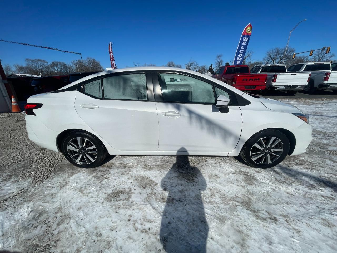 Nissan Versa SV 2021
