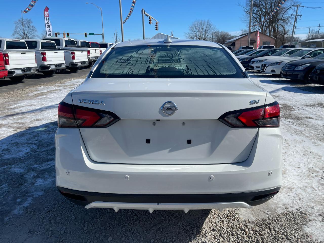 Nissan Versa SV 2021