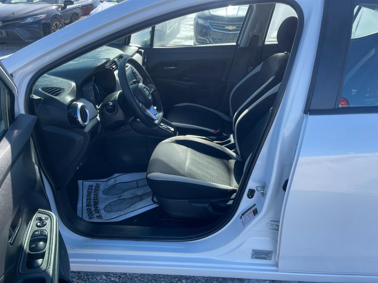 Nissan Versa SV 2021