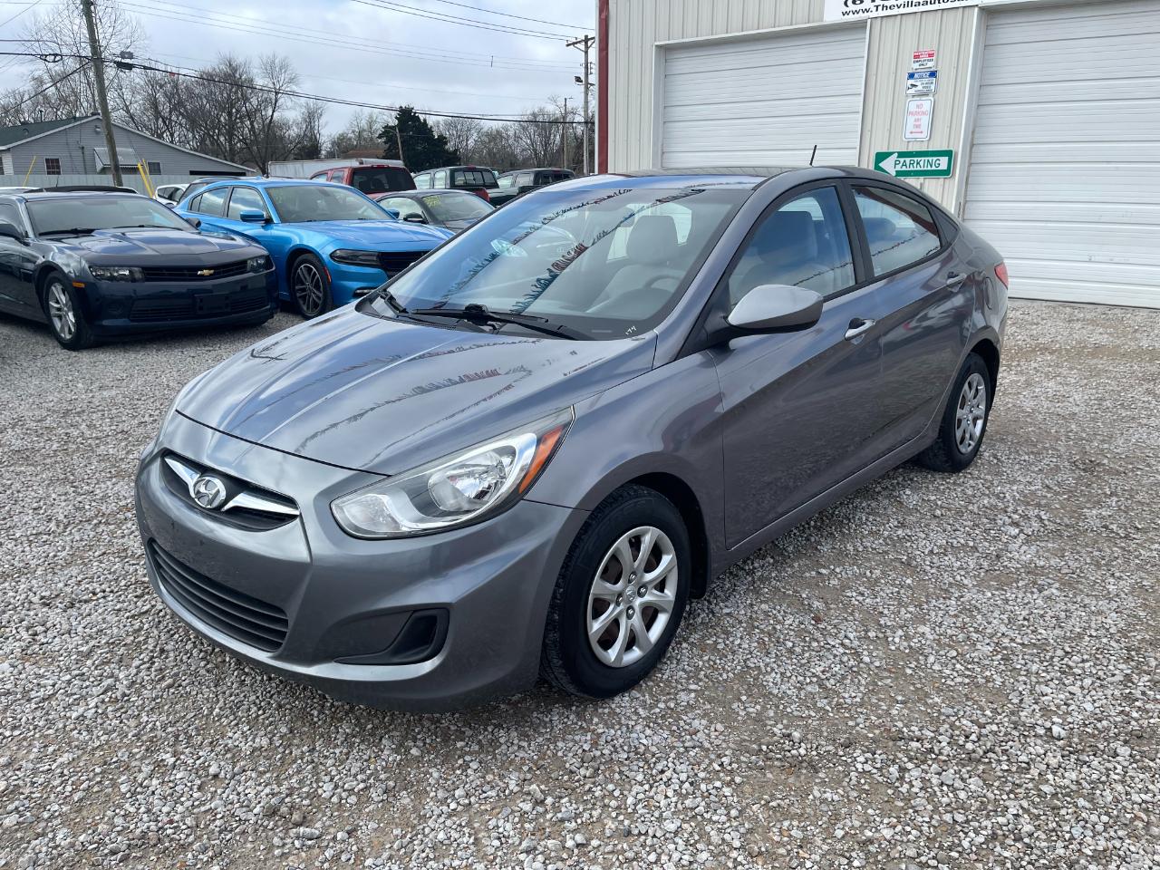Hyundai Accent GLS 4-Door 2013