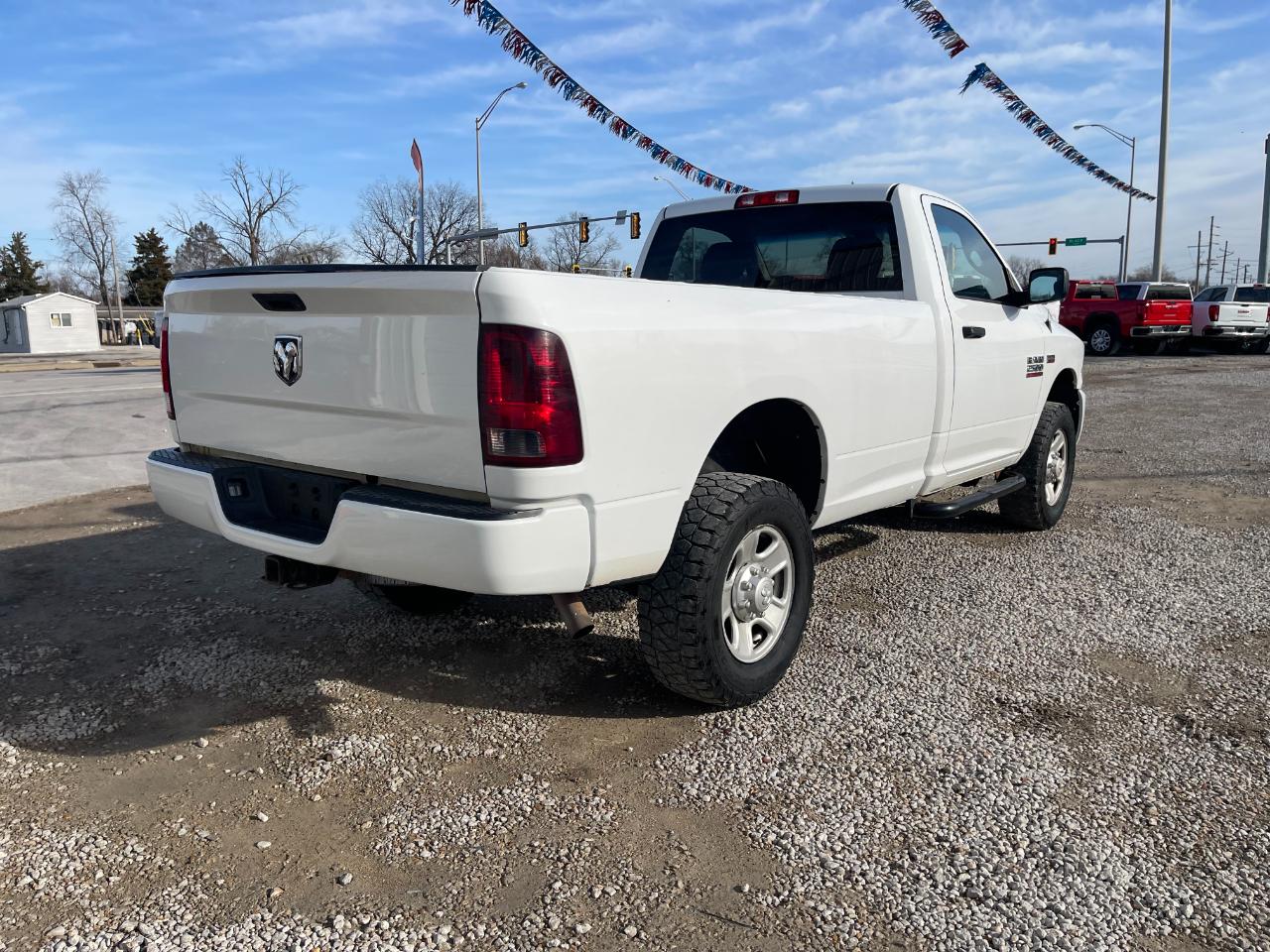 RAM 2500 Tradesman Regular Cab 4WD 2015