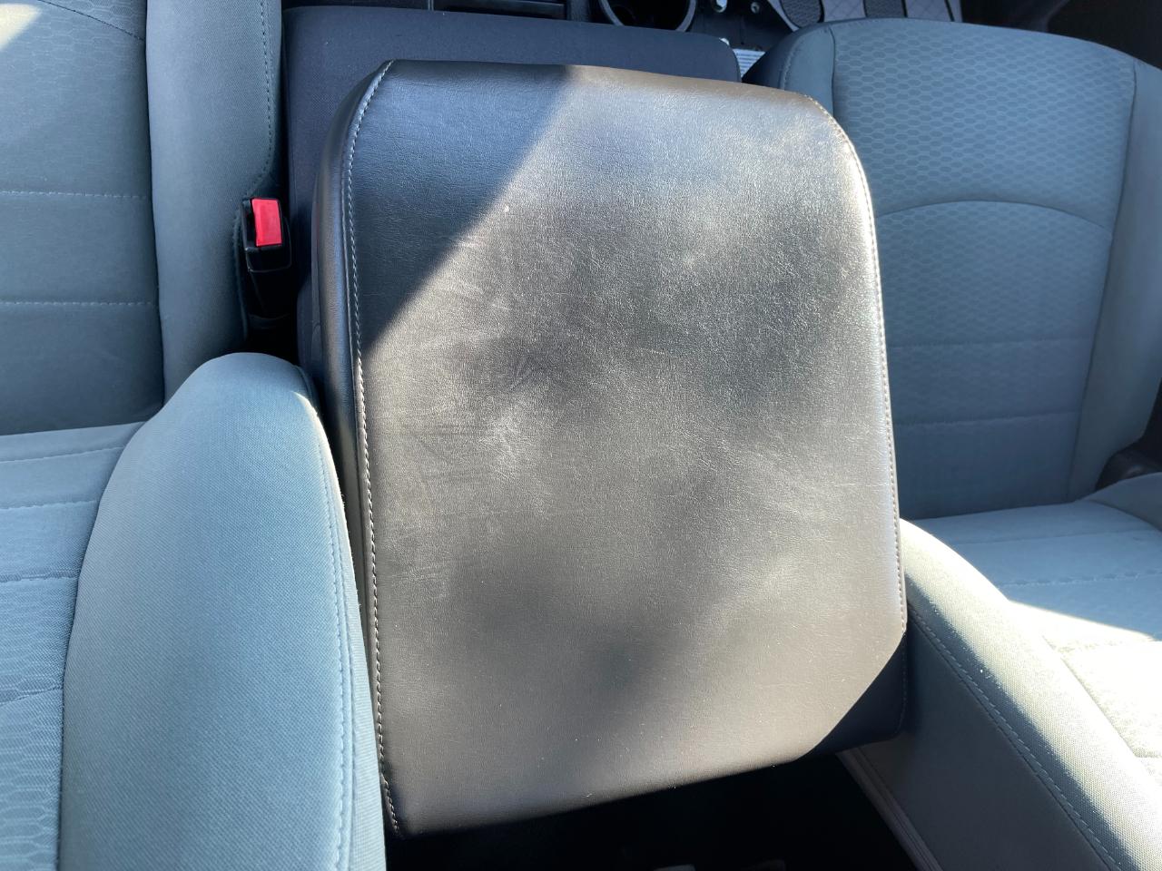 RAM 2500 Tradesman Regular Cab 4WD 2015