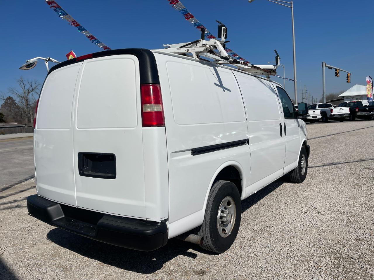 Chevrolet Express 2500 Cargo 2010