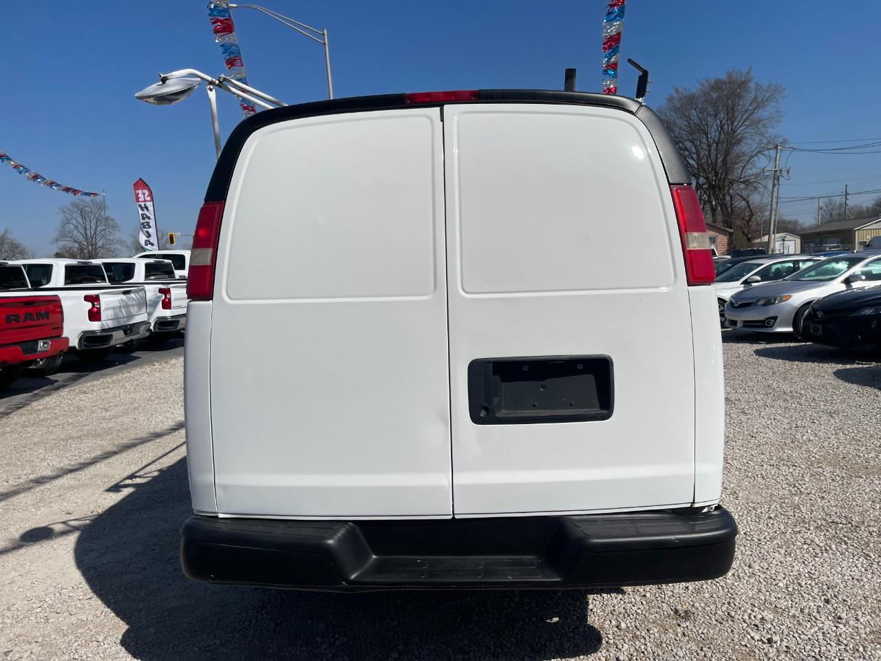 Chevrolet Express 2500 Cargo 2010