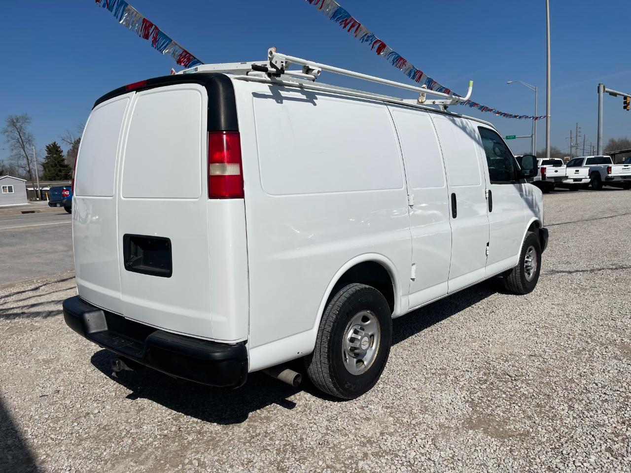 Chevrolet Express 2500 Cargo 2011