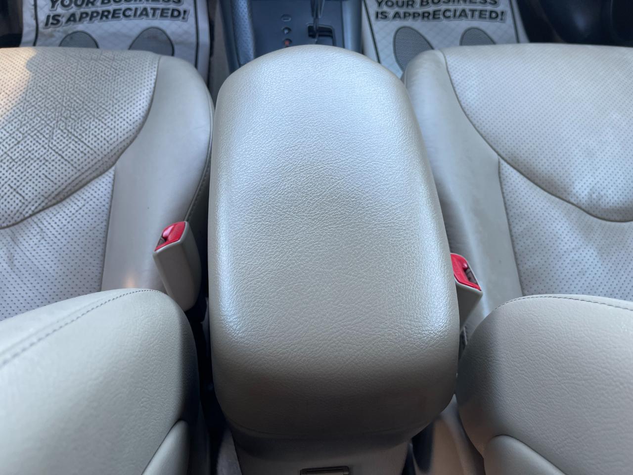 Toyota RAV4 Limited V6 4WD 2010