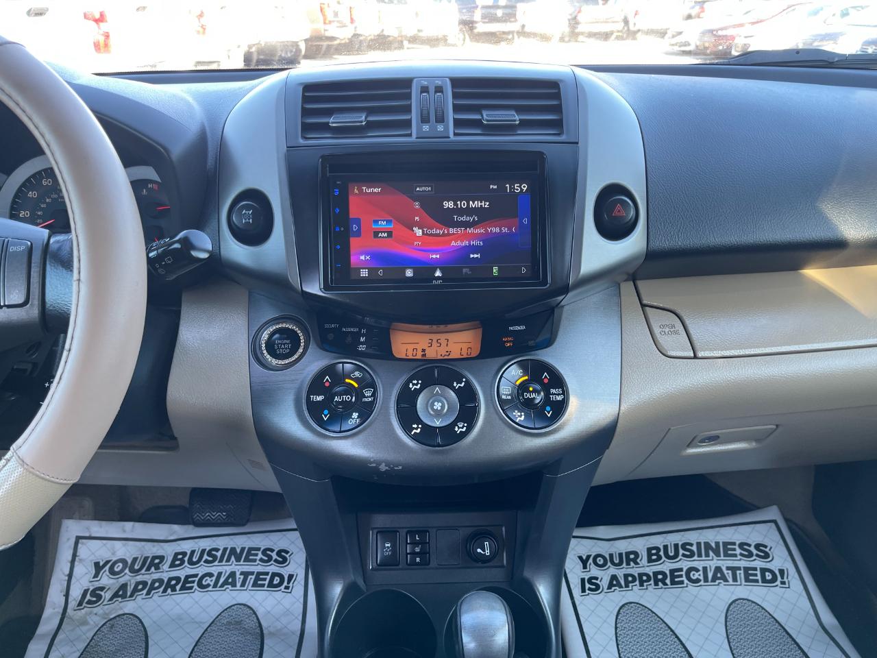 Toyota RAV4 Limited V6 4WD 2010