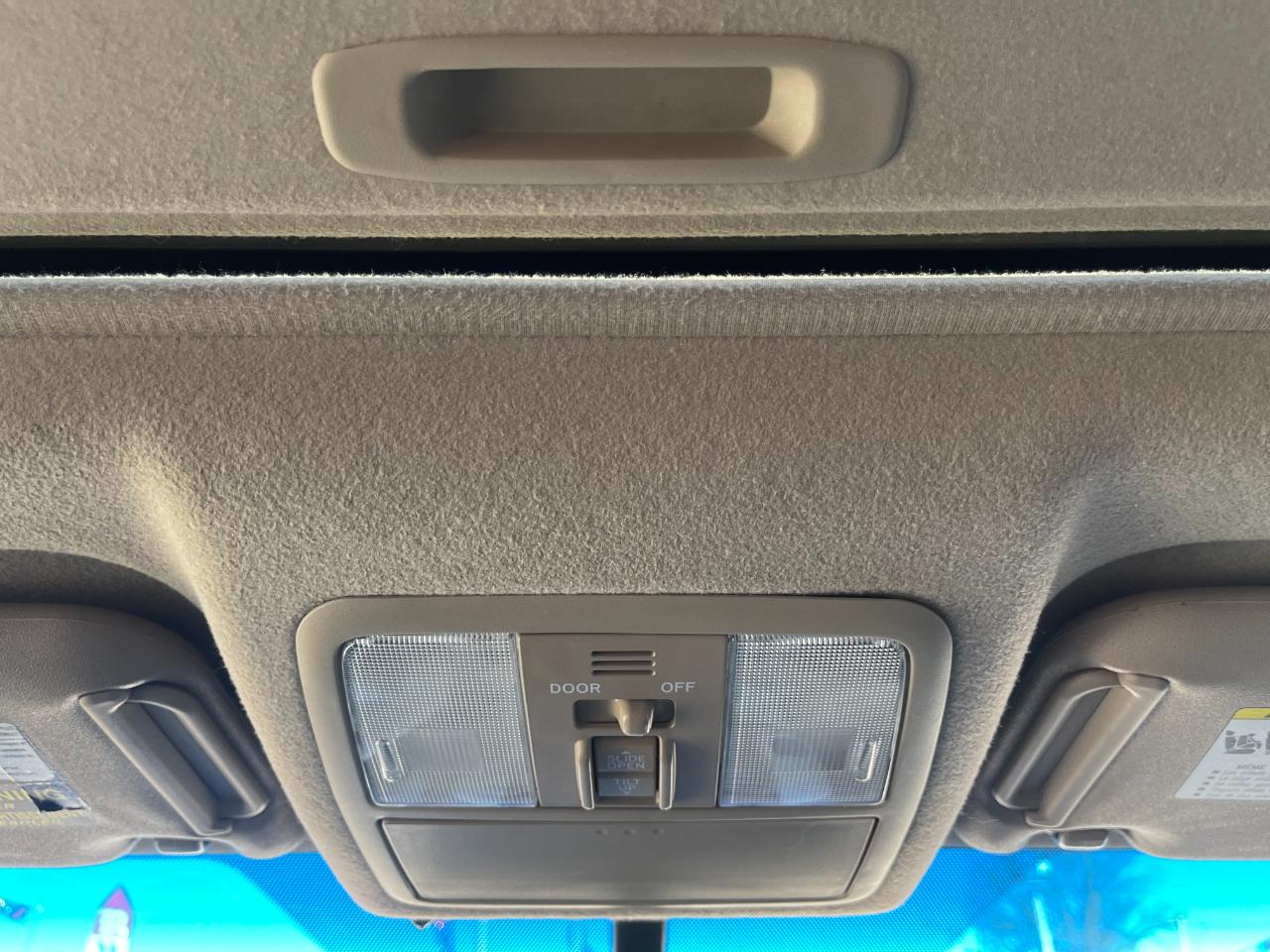 Toyota RAV4 Limited V6 4WD 2010