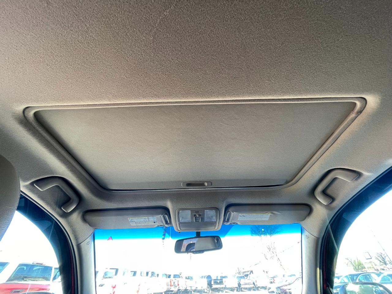 Toyota RAV4 Limited V6 4WD 2010