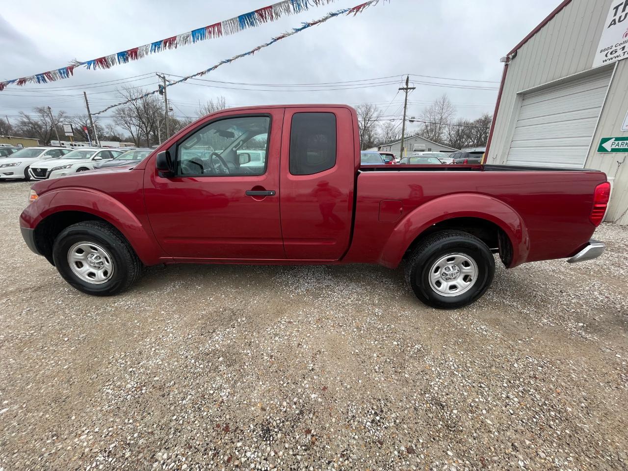 Nissan Frontier SV King Cab I4 5MT 2WD 2016