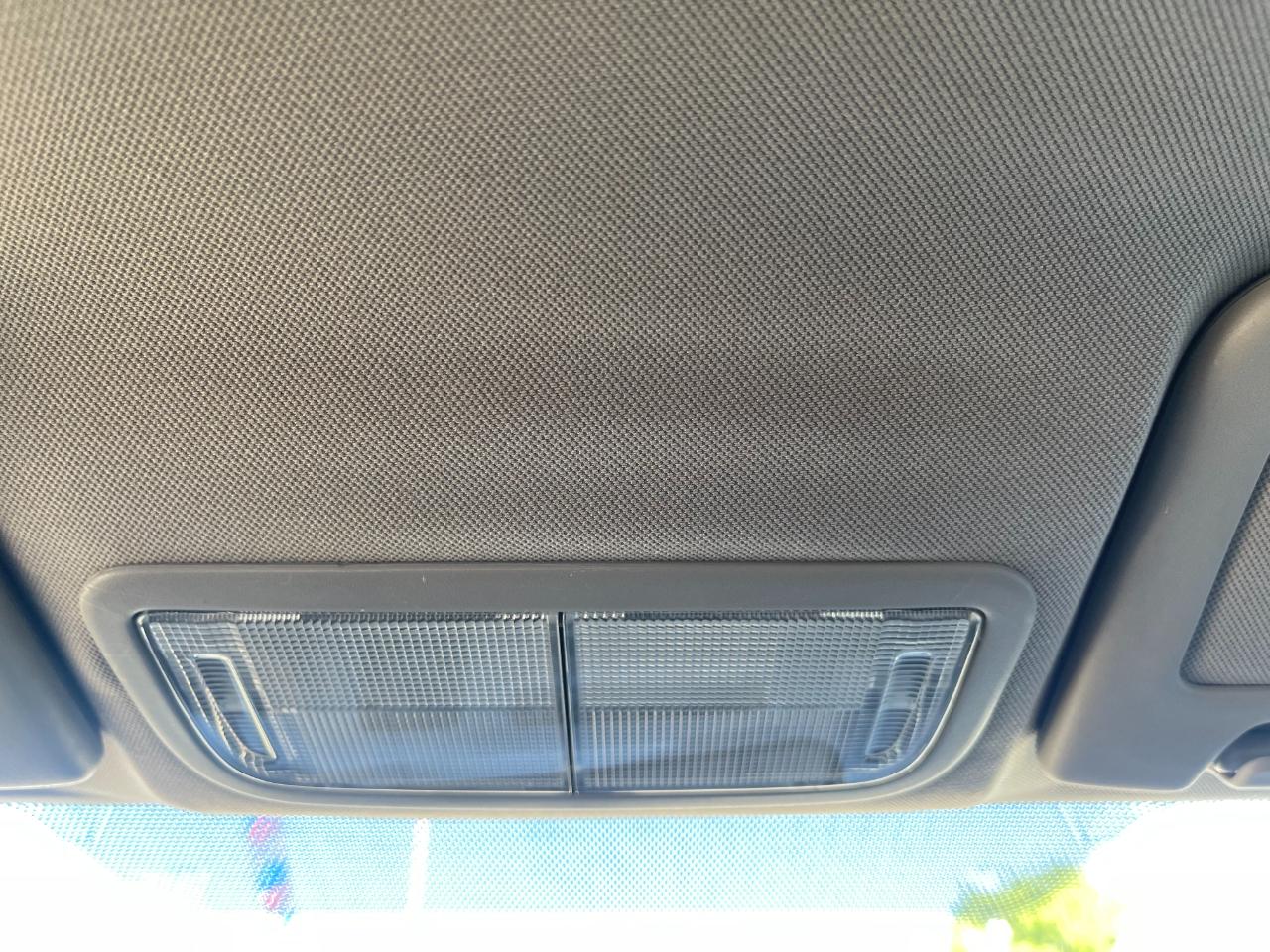 Honda Civic LX Sedan 5-Speed AT 2011