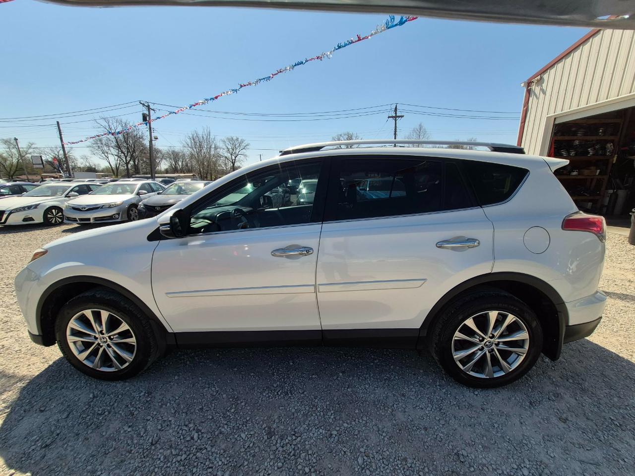 Toyota RAV4 Limited AWD 2016