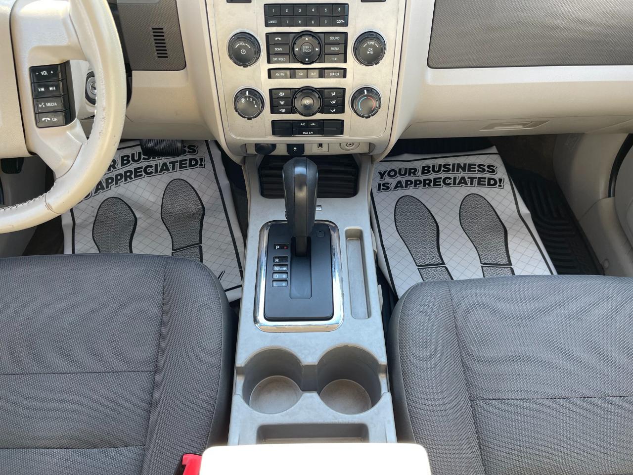 Ford Escape XLT FWD V6 2009