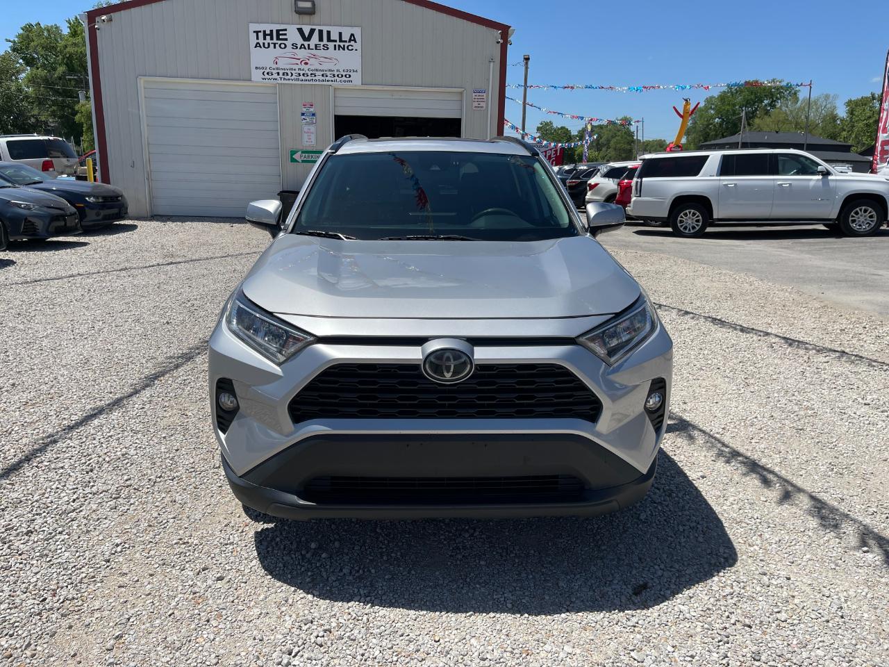 Toyota RAV4 XLE AWD 2019