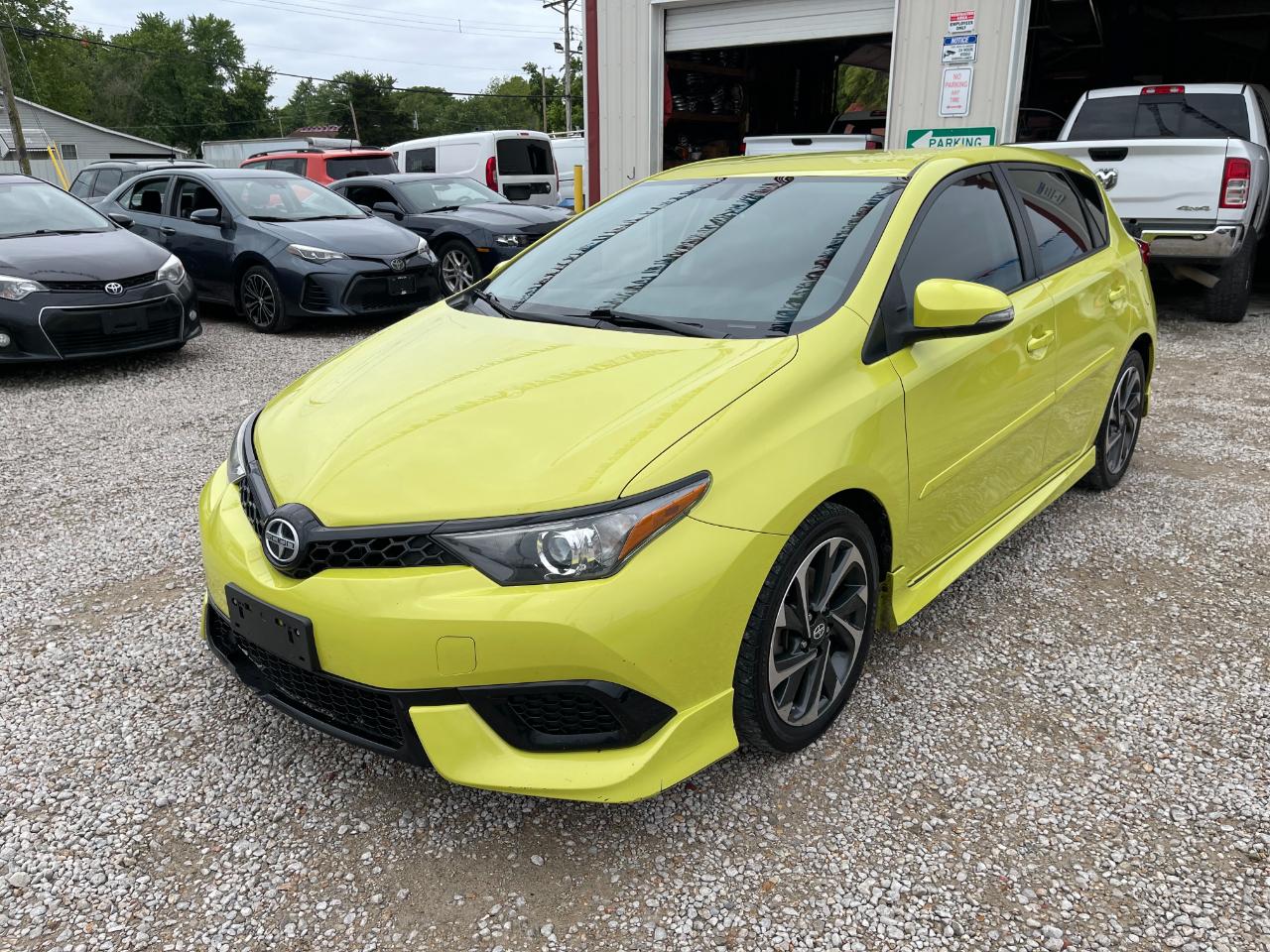 Scion iM 6M 2016